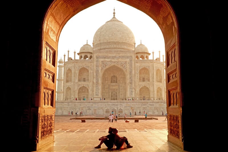 travel to india backpacking